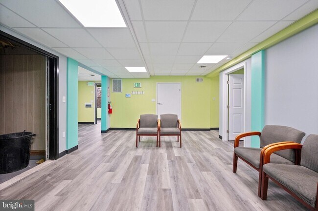 Building Photo - 7917 Wise Ave