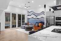 Building Photo - 2109 McGowen St