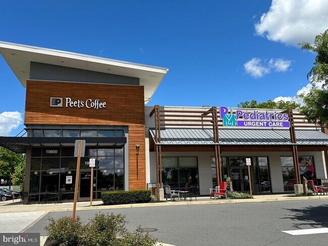 Building Photo - 43395 Briar Creek Terrace