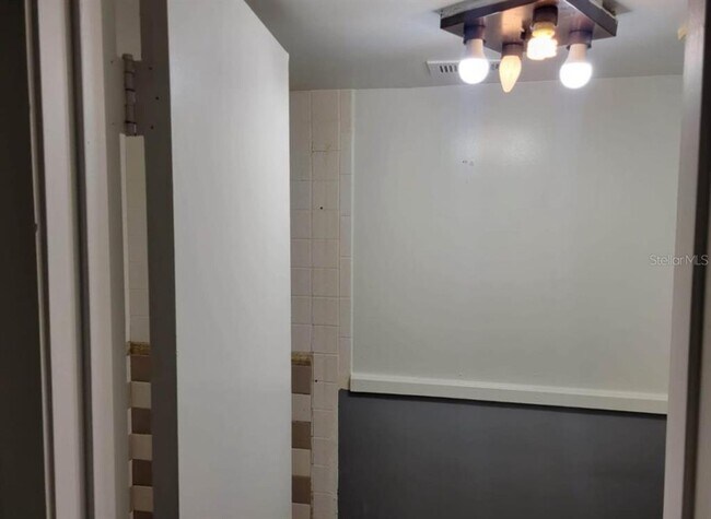Building Photo - 3907 Bryston Dr