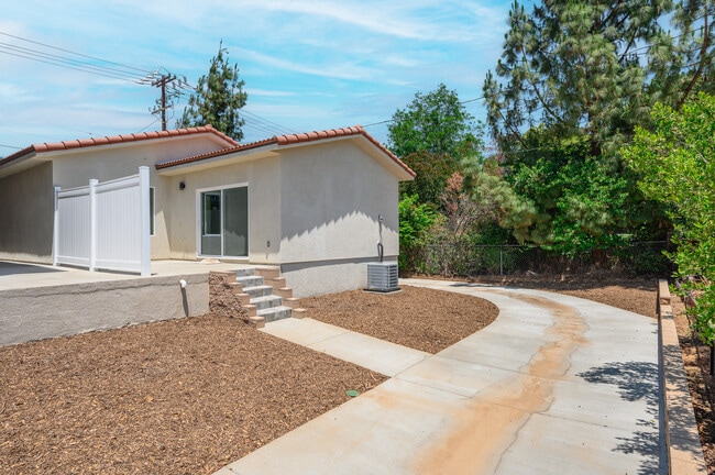 Building Photo - 12111 18th St