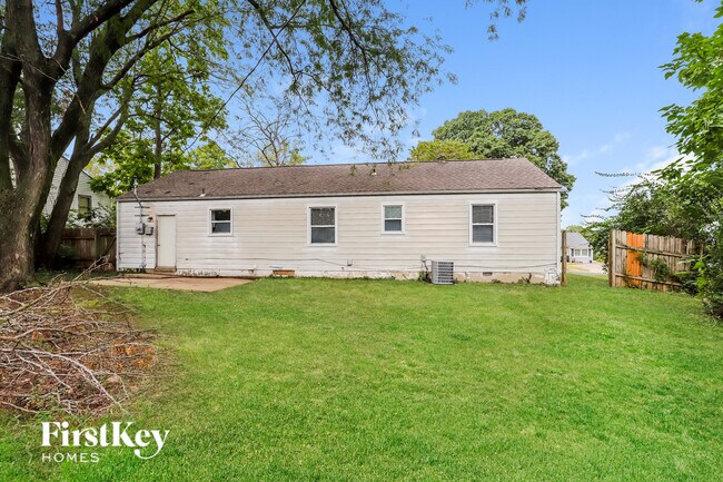 Building Photo - 1403 NE 67th Pl