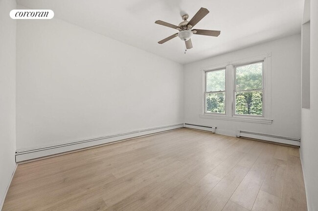 Building Photo - 31 Seeley St