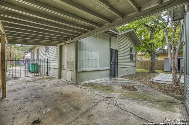 Building Photo - 158 Oelkers-