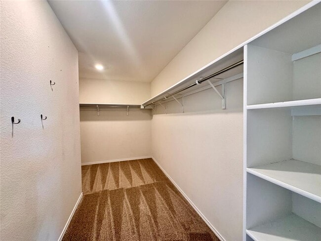 Building Photo - 16501 Brogan Ln