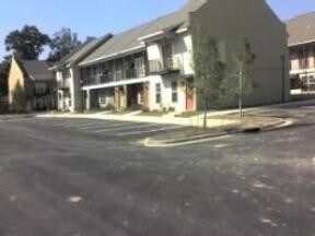 Complex Exterior - 2202 Aubin Ln