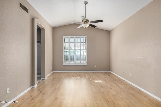 Building Photo - 4334 E Anderson Dr