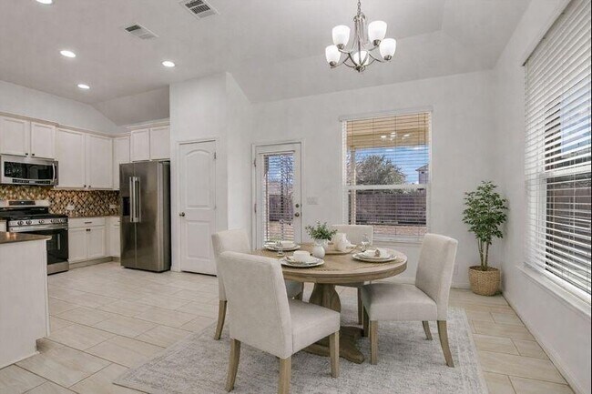 Building Photo - 14209 Marathon Rd