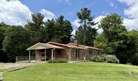 Building Photo - 130 Cornerstone Ln