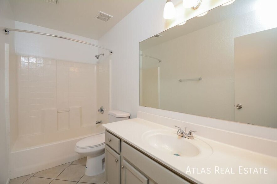 Building Photo - 11690 N 153rd Ave