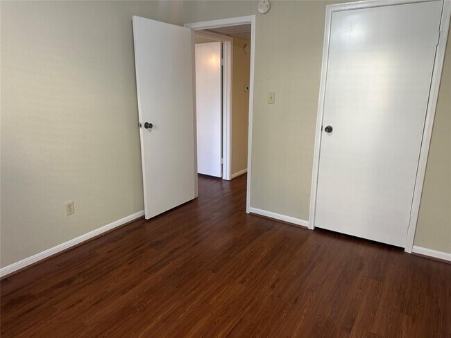Building Photo - 2120 El Paseo St