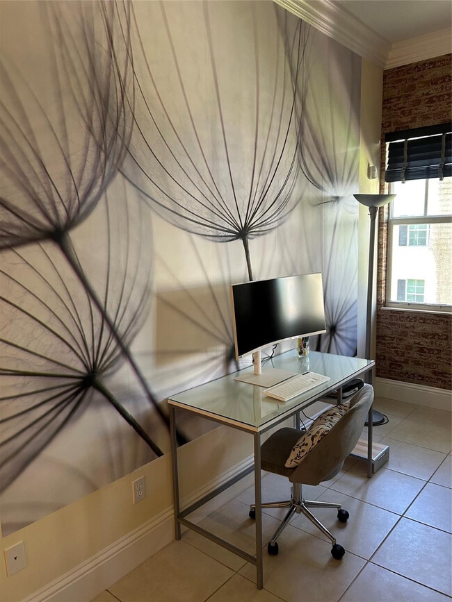 Building Photo - 226 N Latitude Cir