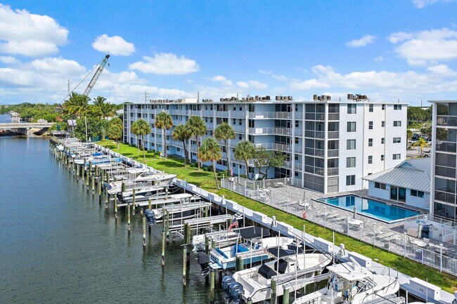 Building Photo - 108 Paradise Harbour Blvd