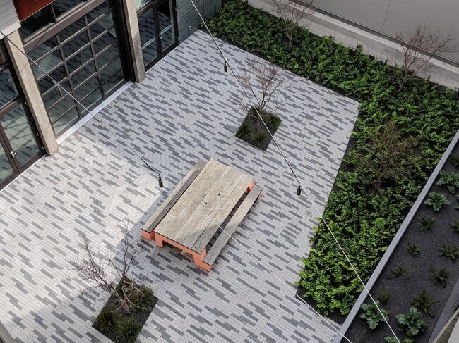 Exterior - 75 Arkansas