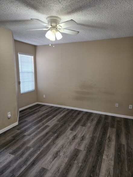 Building Photo - 2750 Holly Hall St