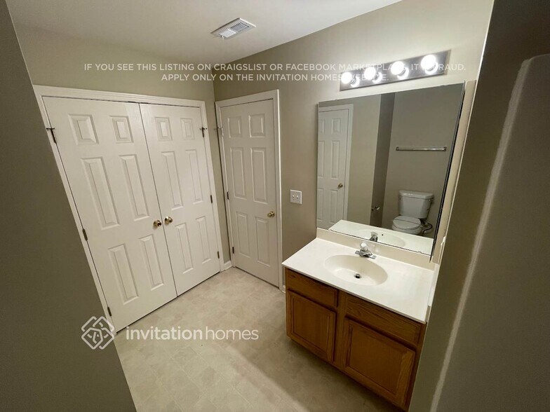 Building Photo - 578 Lansfaire Ave NW