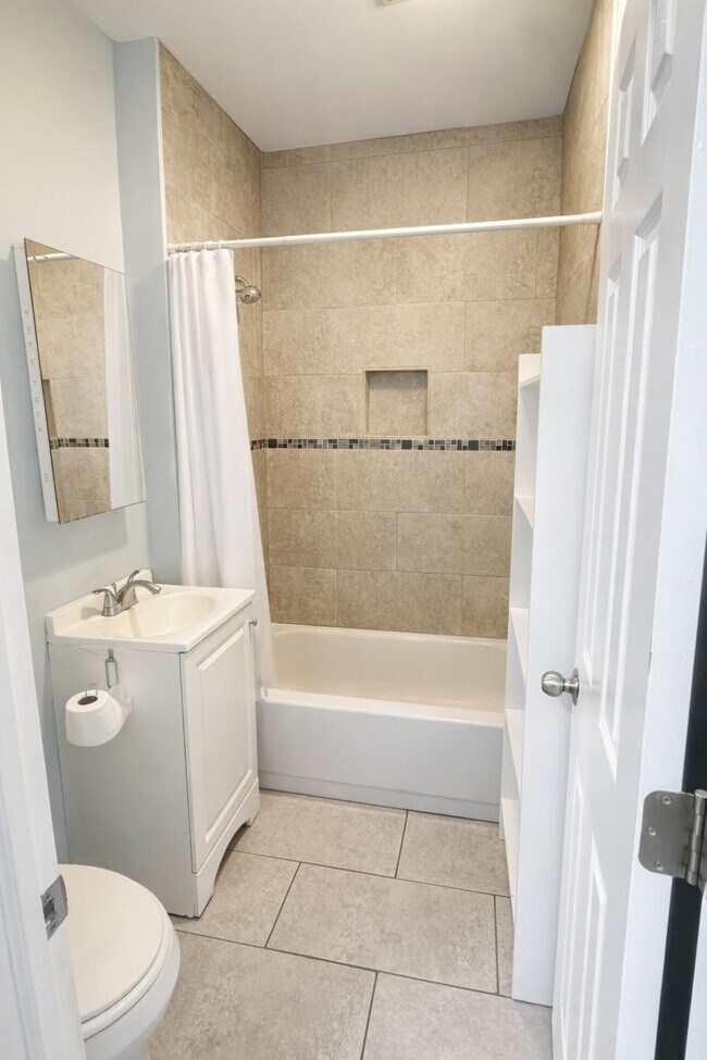 Building Photo - 100 Rosa Parks Blvd