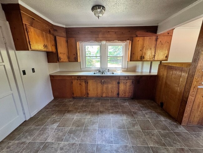 Building Photo - 3/1.5 House in Shelby, NC