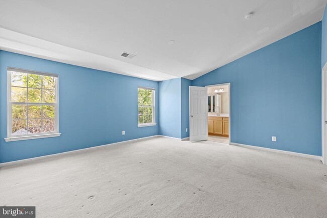 Building Photo - 261 Tall Trees Cir