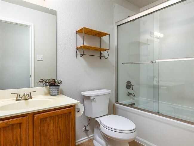 Building Photo - 3715 Julianas Way