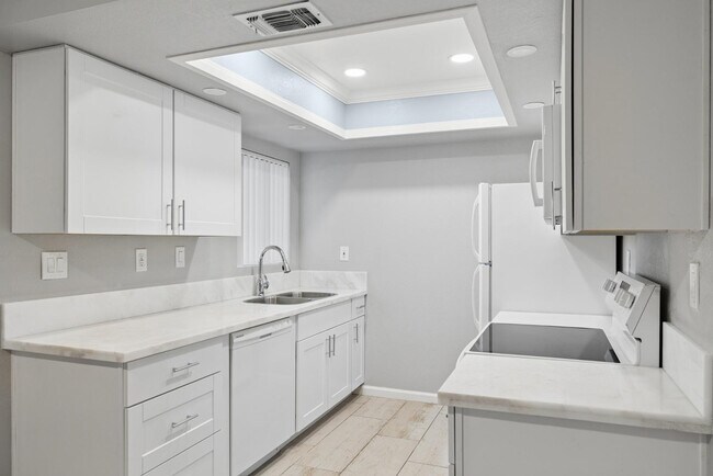 Building Photo - 6480 N 82nd St