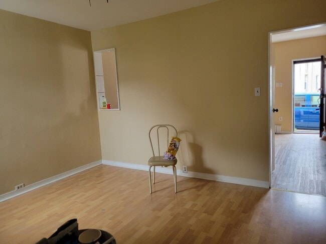 Building Photo - 2325 Belgrade St