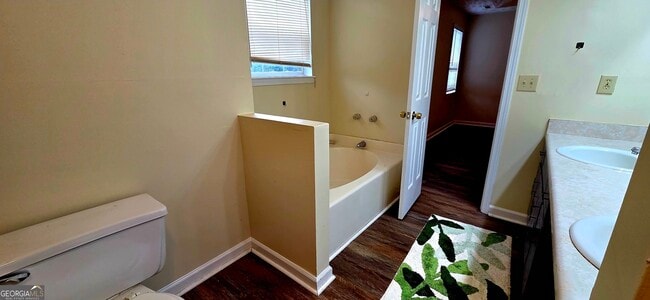 Building Photo - 480 Laney Rd