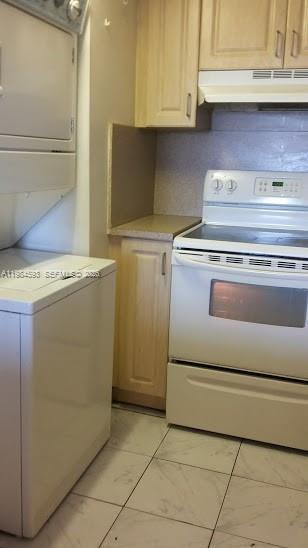 Building Photo - 10000 NW 80th Ct