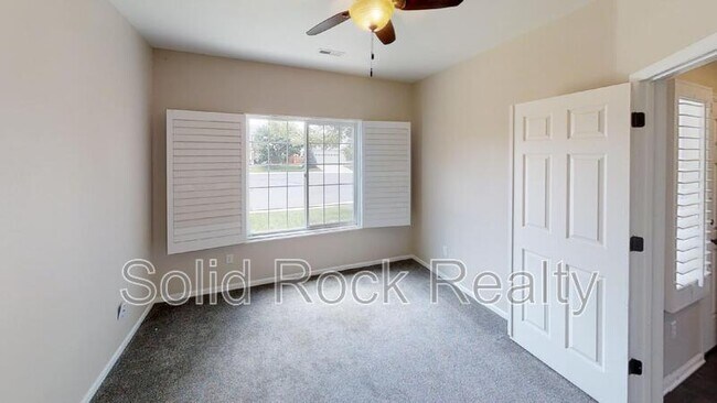 Building Photo - 823 Prairie Star Cir