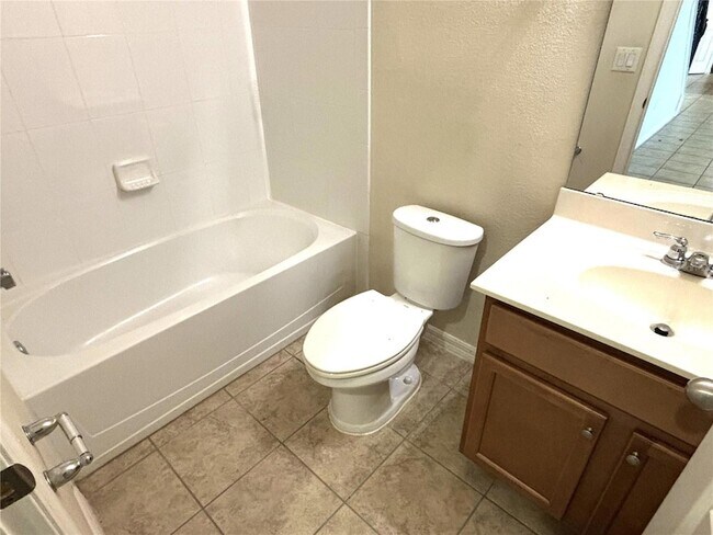 Building Photo - 19363 Fallglo Dr