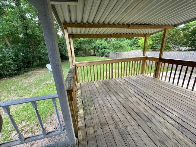 Building Photo - 2315 Finchley Dr