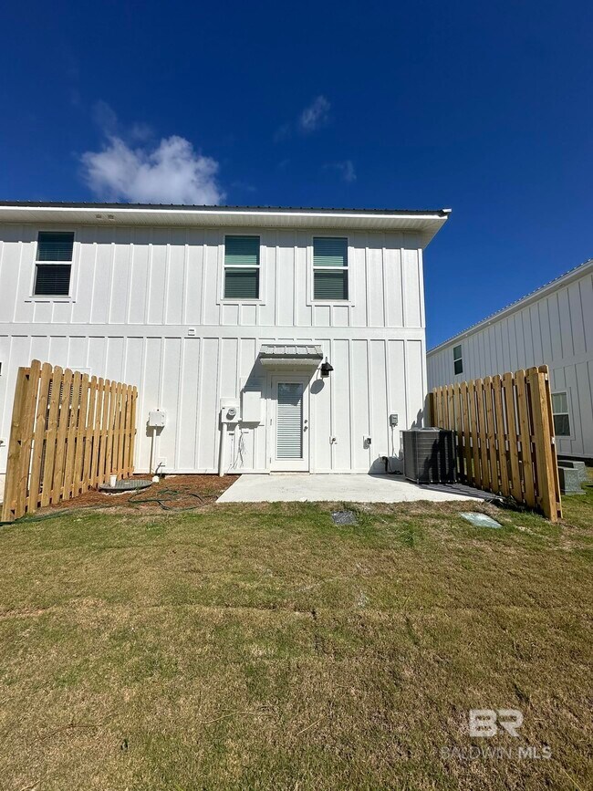 Building Photo - 4250 Lost Bay Dr