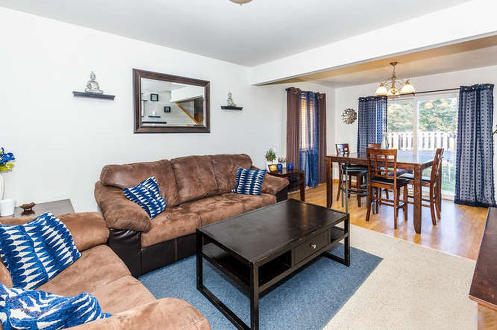 Building Photo - 375 Aurora Way