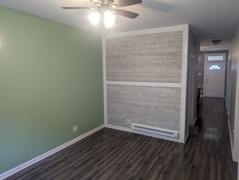 Living room - 4616 S Spaulding Ave