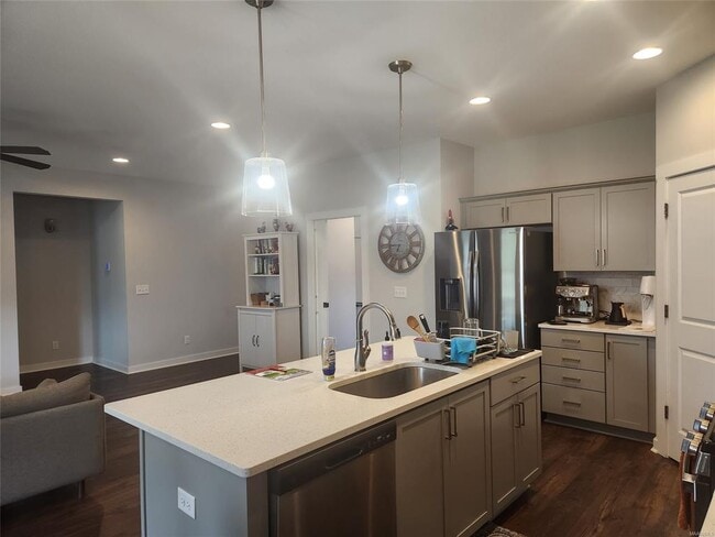 Building Photo - 1007 Old Quarters Rd