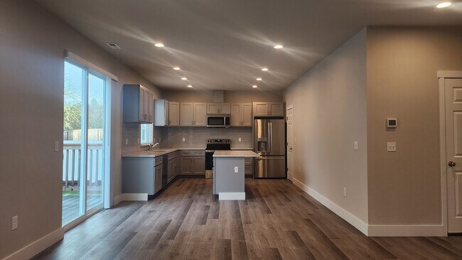 Building Photo - New Construction 4 Bedroom, 2.5 Bathroom Home in Yelm Creek Estates!