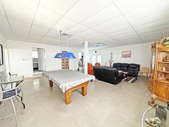 Building Photo - 47320 TX-118