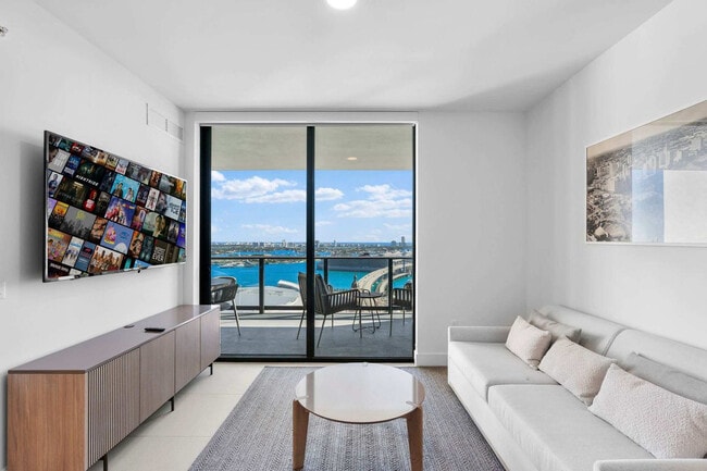 Building Photo - 159 NE 6th St