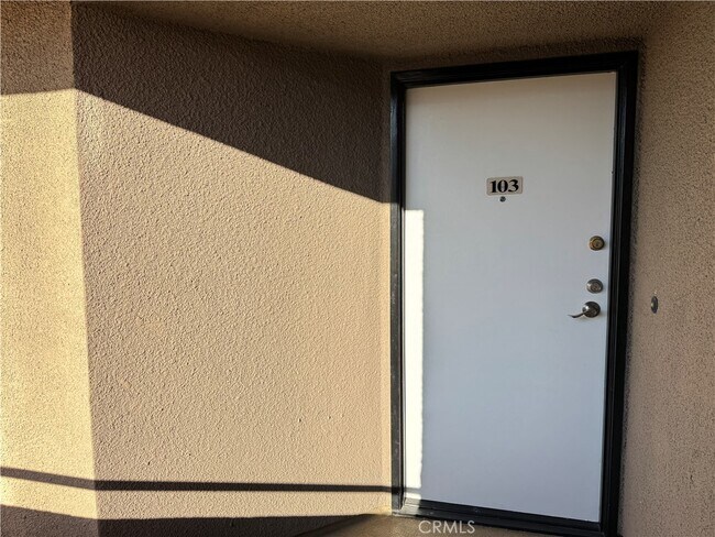 Building Photo - 4717 Ben Ave