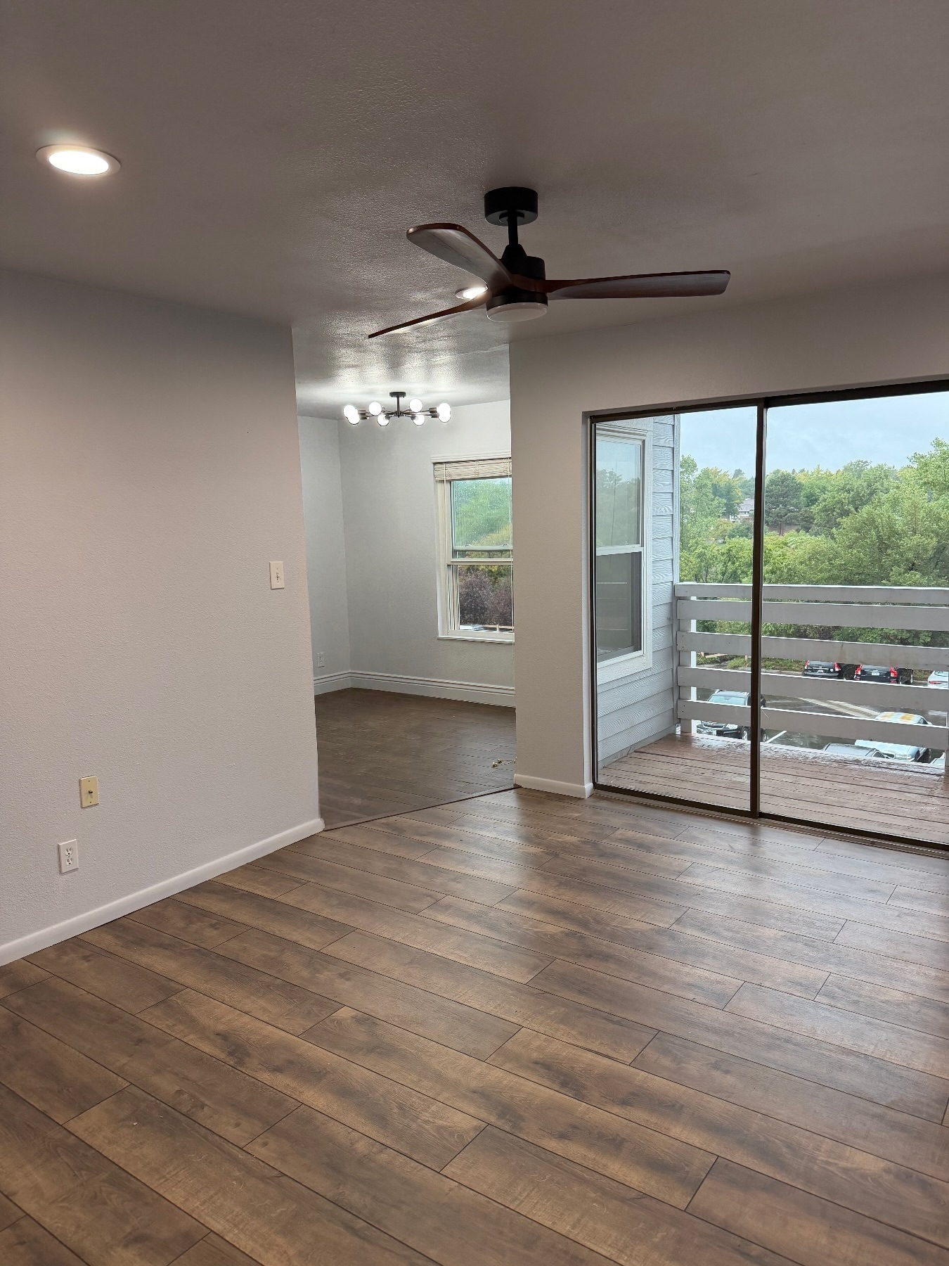 Building Photo - 3121 S Tamarac Dr