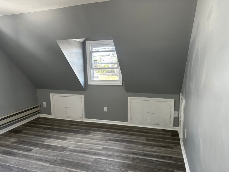 Building Photo - 37 Aberdeen Ct