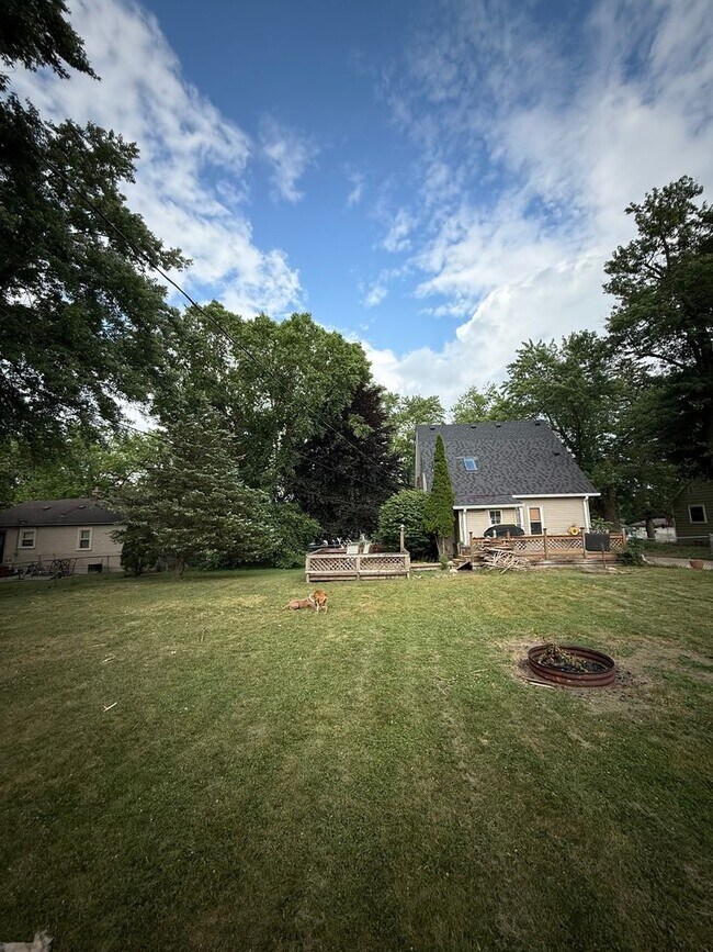 Building Photo - Charming 3BR House in Waterford