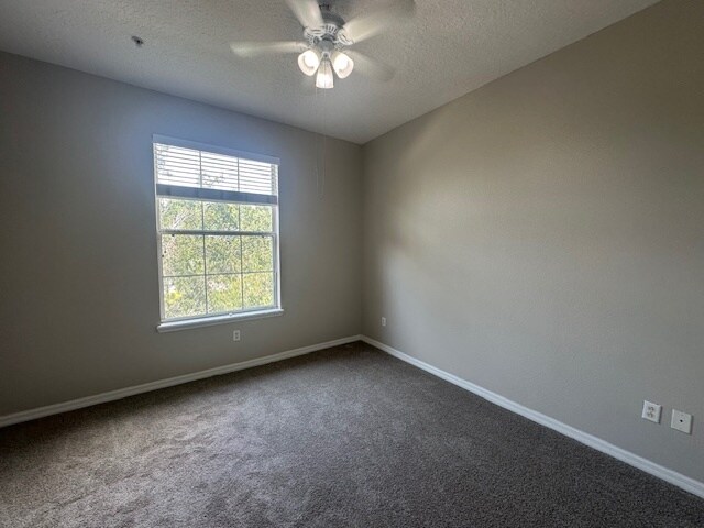 Building Photo - 11565 Mizzon Dr #821