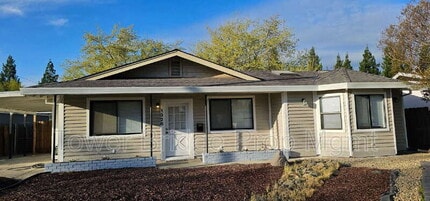 Building Photo - 1328 School St