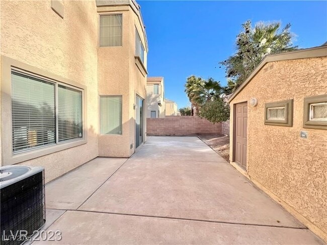 Building Photo - 337 Bright Sumac Ct