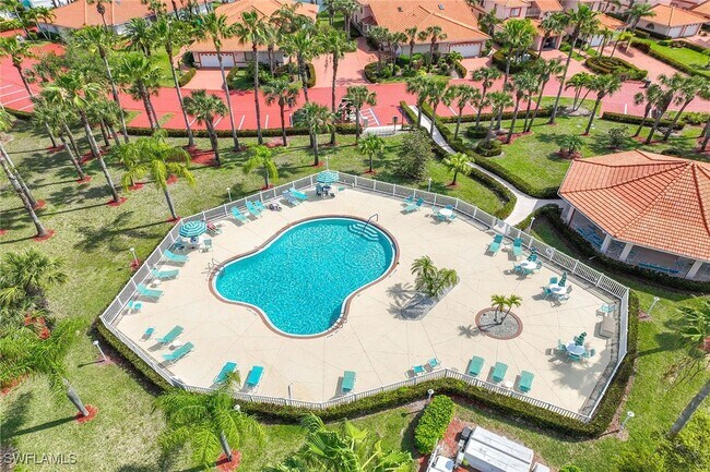 Building Photo - 640 Luisa Ln