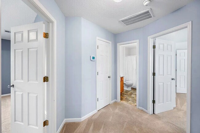 Building Photo - 211 Night Heron Dr