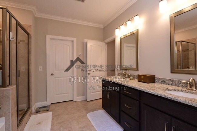 Building Photo - 1028 Fenner Ln