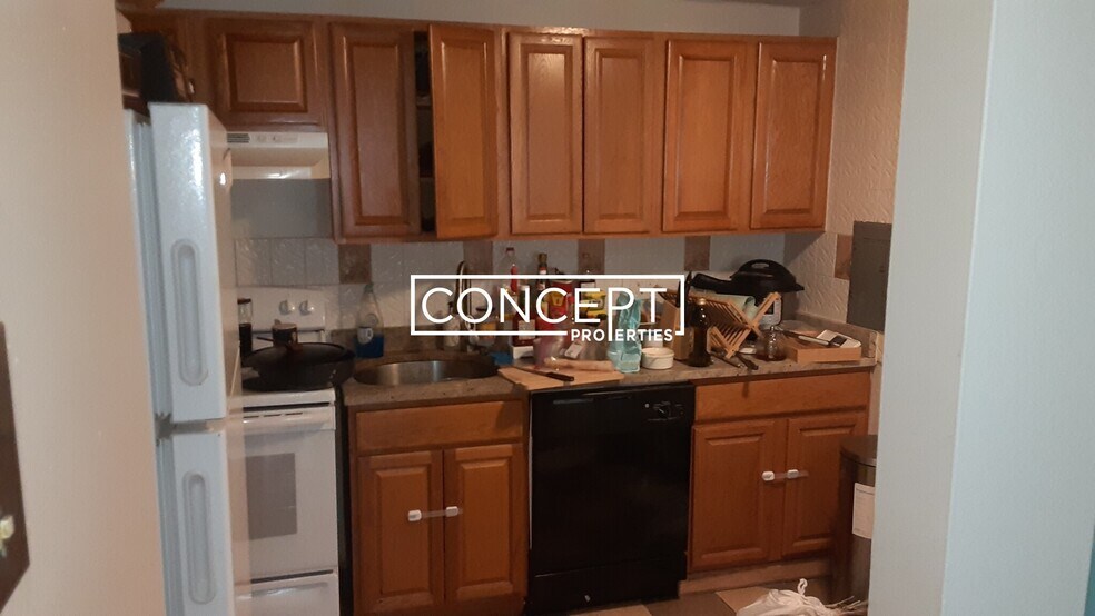 Building Photo - 365 Faneuil St