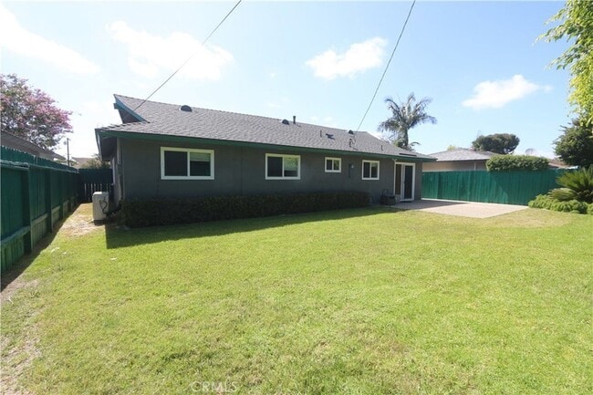 Building Photo - 16572 Patricia Ln